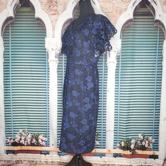 Ralph Lauren Embroidered Petal Sleeve V-Neck Knee Length Sheath Dress - NWT - Picture 5 of 12